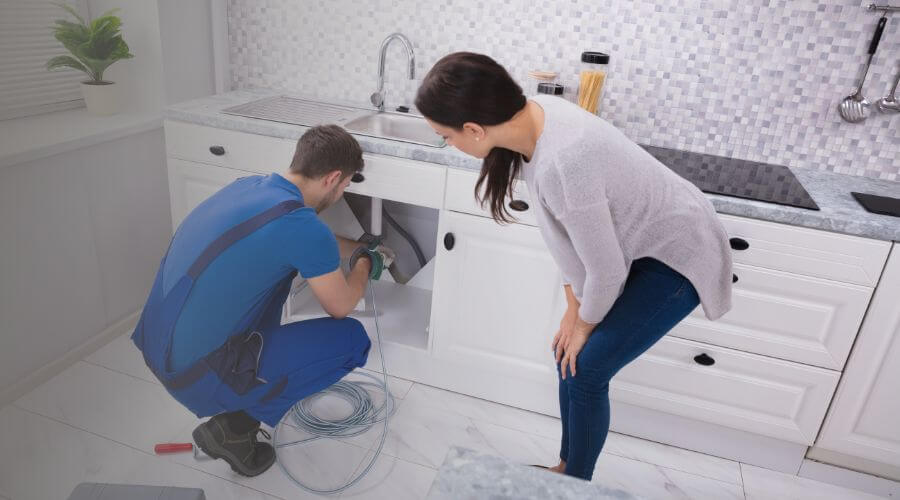 Expert burst pipe repair services in Sheridan, IN